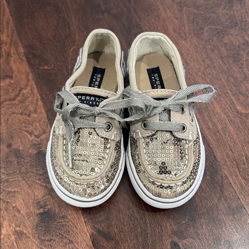 Sperry Baby Girl’s Silver Sequin Preppy Boating Shoes Casual, baby size 6.5